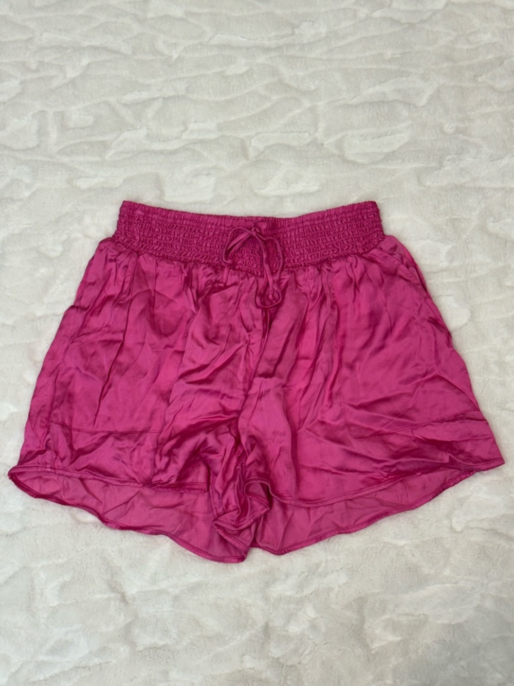 NWT Aerie Hot Pink Shine Shorts Size Medium